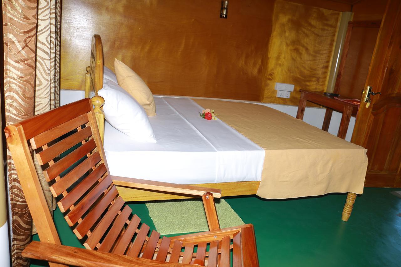 ซันน์ ท็อป คาบานา Hotel ตรินโคมาลี ภายนอก รูปภาพ