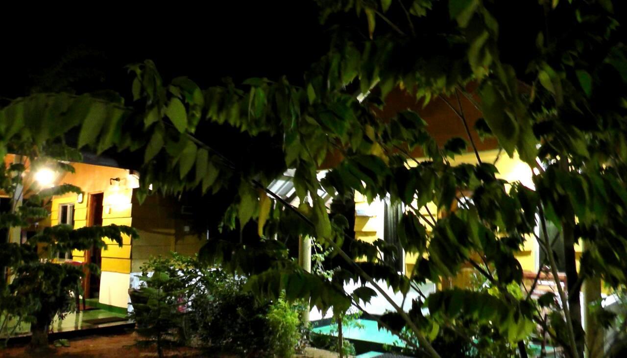 ซันน์ ท็อป คาบานา Hotel ตรินโคมาลี ภายนอก รูปภาพ